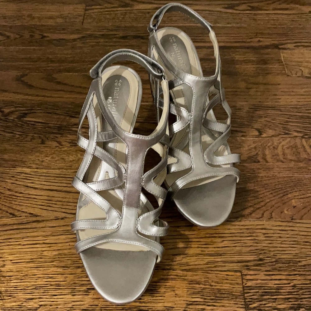 Size 8 Naturalizer Heel 3” worn once